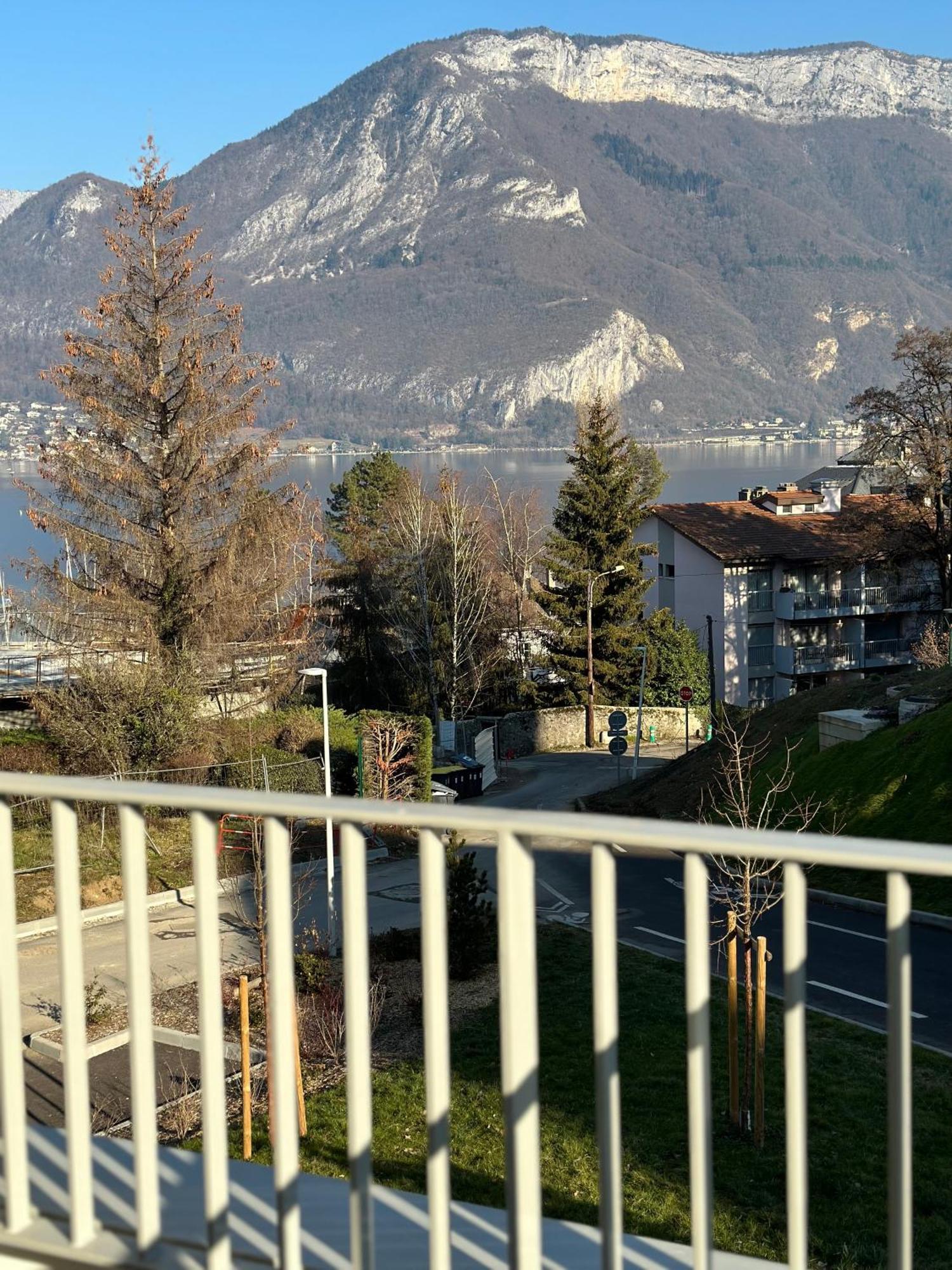 Lac Arte Postale Annecy Exterior photo